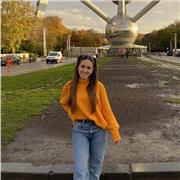 Graduada en Educación Primaria Bilingüe da clases para todas las asignaturas de primaria, actualmente cursando Máster en TIC’s educativas